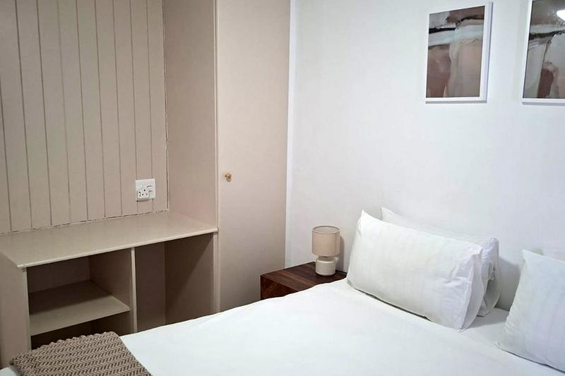 2 Bedroom Property for Sale in Gardens Western Cape